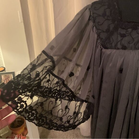 American Glamour by Badgley Mischa Sheer  Lace Top - Picture 3 of 13